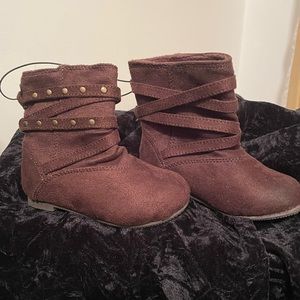 Self Esteem Brand. Toddler Boots. NWOT.
